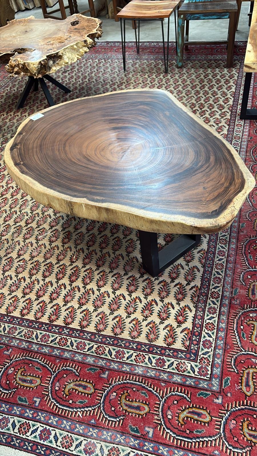 Live edge monkeypod coffee table with round slab surface - Image 2